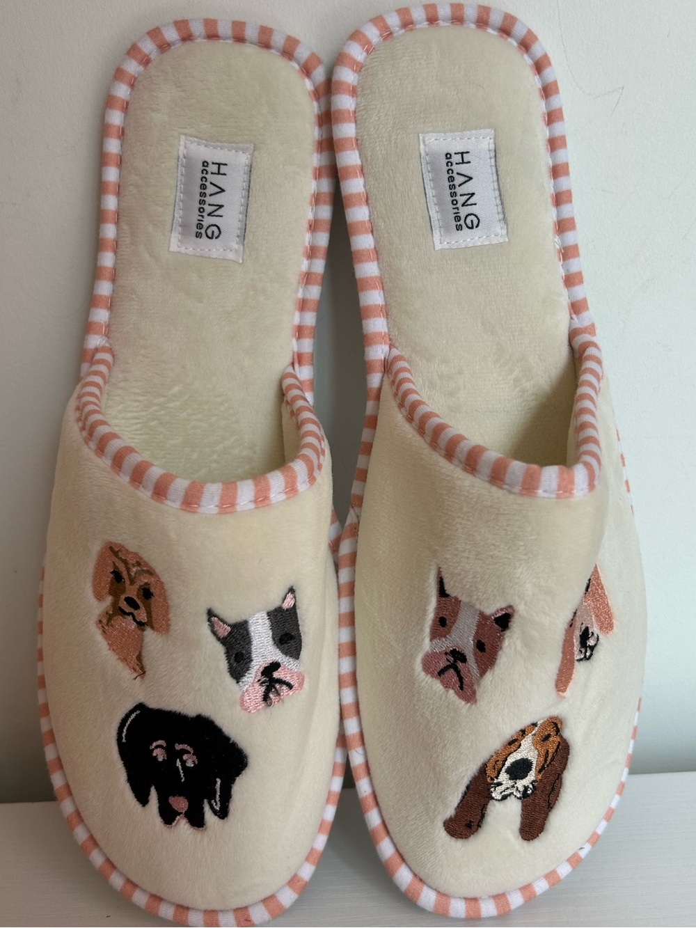 Puppy Dog Print Foldable Travel Slippers + Pouch Size 10-11